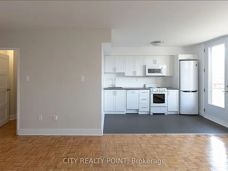 276 Saint George St #209 — Photo 3