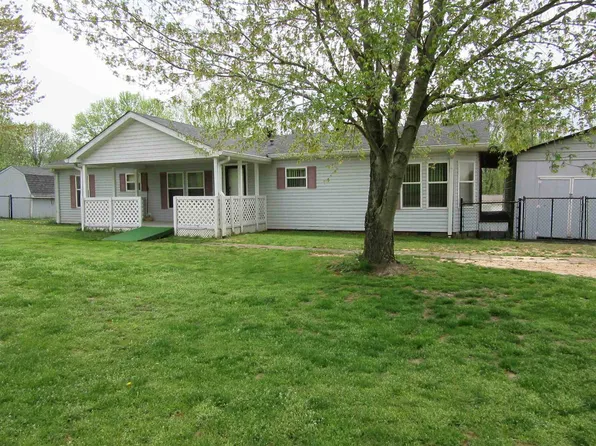 410 Leatherwood Cir, Bedford, IN 47421