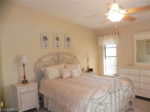 5th image of 1010 SW 48th Ter APT 203