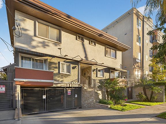 3rd image of 11063 Cumpston St #104