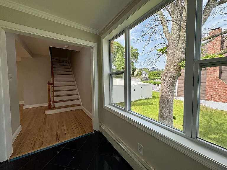 1318 Salem St — Photo 32