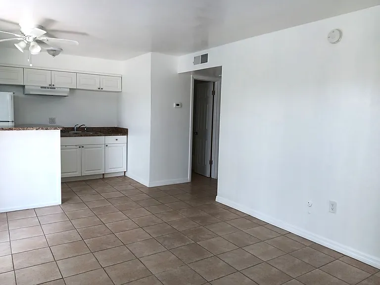 885 Beltrees St #7 — Photo 2