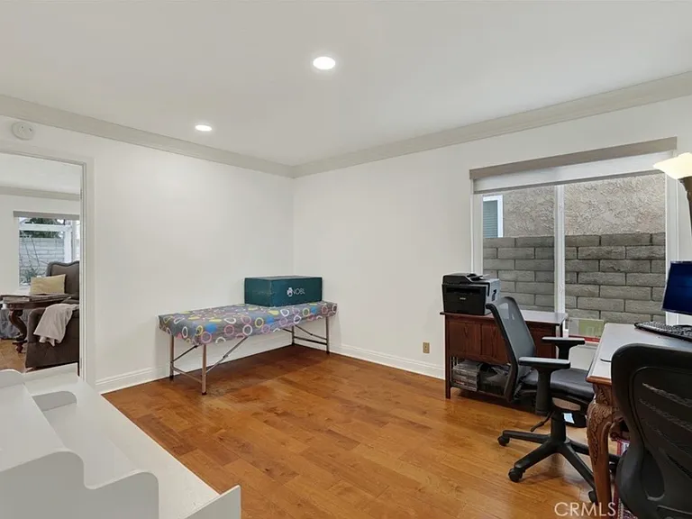 24452 Peacock St — Photo 3