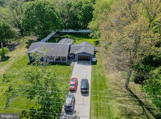 8 W Factory Rd, Berlin, NJ 08009