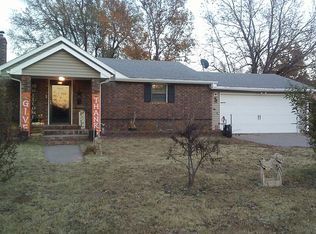 701 2nd St, Cleo Springs, OK 73729