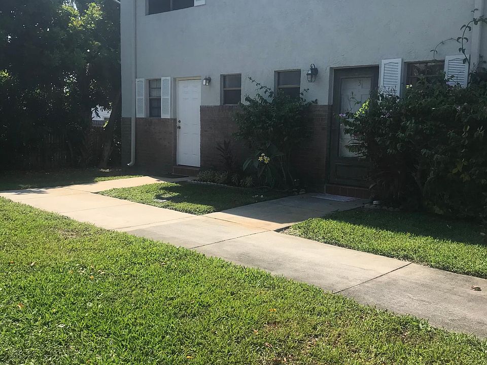 1st image of 427 N Cypress Dr APT 4