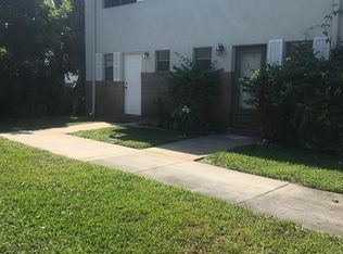 427 N Cypress Dr APT 4, Tequesta, FL 33469