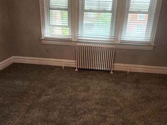 5th image of 5943 Degiverville Ave