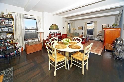 3rd image of 40 W 72nd St Ste B