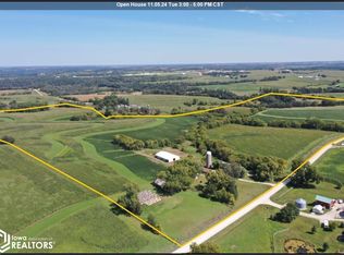 1792 Valdres Rd, Decorah, IA 52101