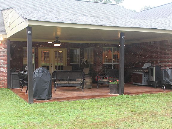 3rd image of 93 Woodville Trce