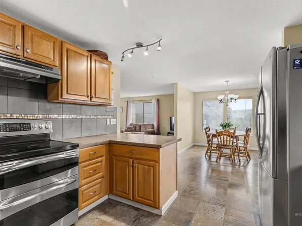 2722 Meadowlark Dr, Lewiston, ID 83501