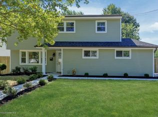 5 Coach Dr, Hazlet, NJ 07730