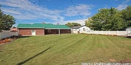 Large lot/fully fenced