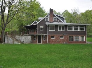 26 Ketcham Rd, Hackettstown, NJ 07840