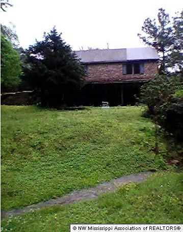 1st image of 527 Bailey Dr