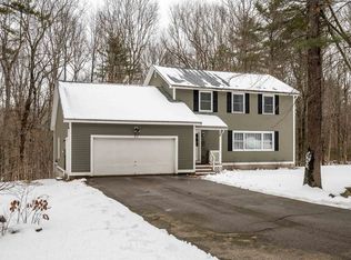 37 Hobbs Rd, Lee, NH 03861