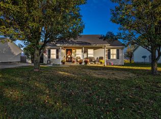 832 Thorn Trace Dr, Mount Sterling, KY 40353
