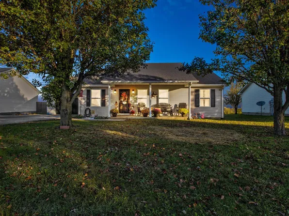 832 Thorn Trace Dr, Mount Sterling, KY 40353