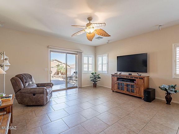 2nd image of 1332 W Camino Buenos Aires