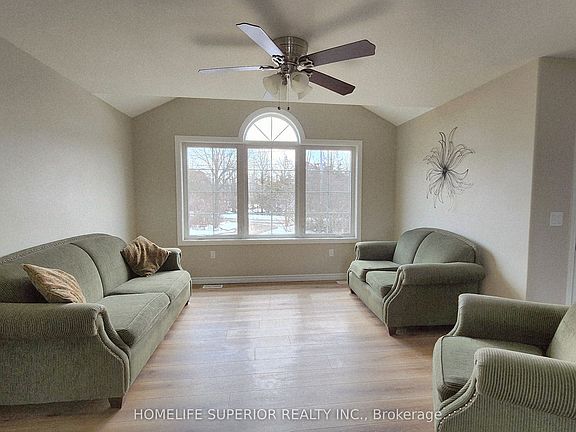 5th image of 307 Tracey Rd