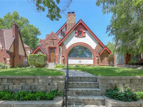 6652 Locust St, Kansas City, MO 64131