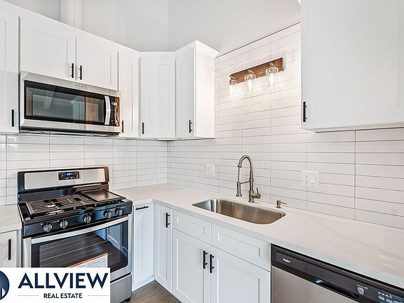 5th image of 203 Oswego Ave #1