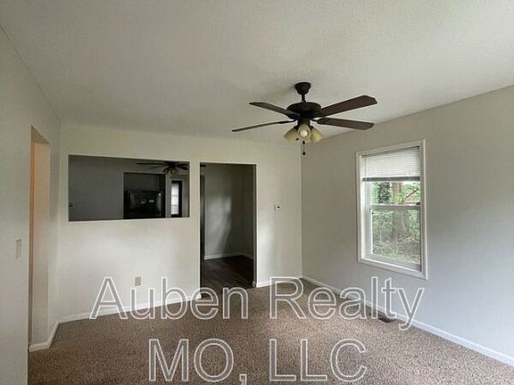 3rd image of 667 Thornton St
