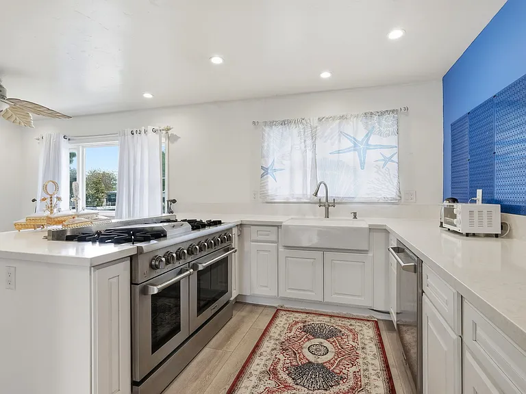 3448 Big Springs Ave — Photo 6