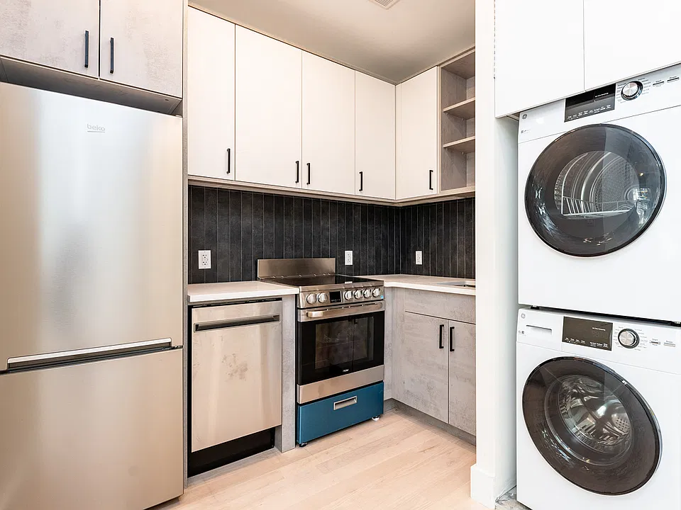 357 Flatbush Ave #203