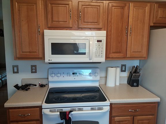 Microwave only few mnths old
