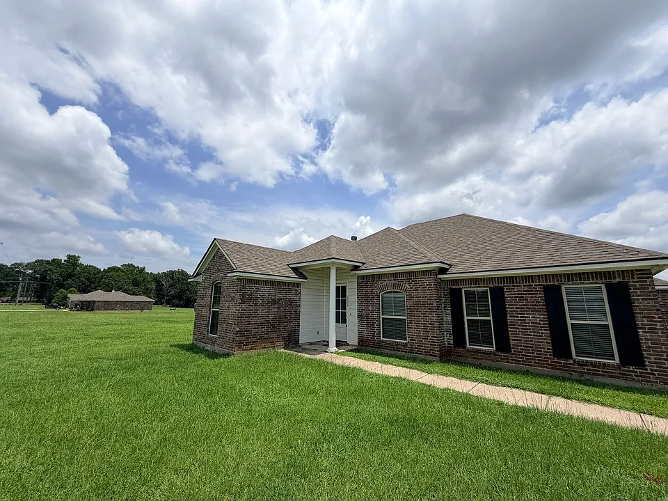 3520 Windwood Cir