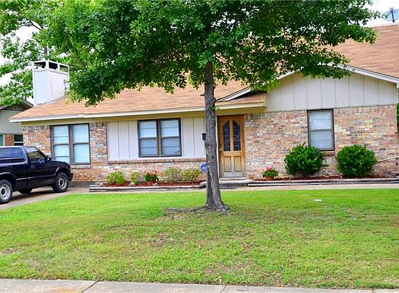 3rd image of 1123 Barclay Dr