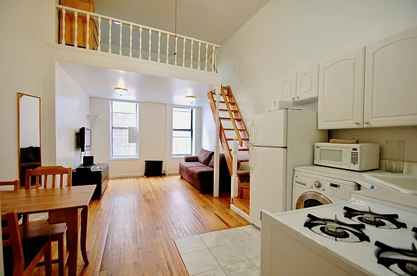 Rented by Bohemia Realty Group | media 22