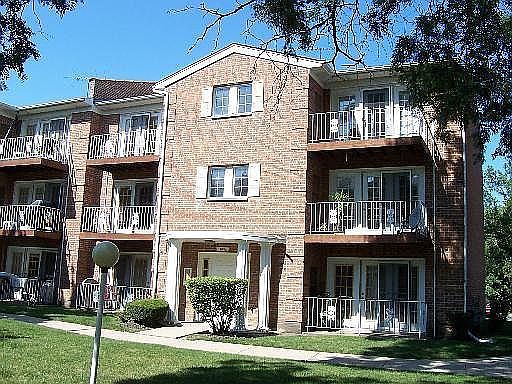 1st image of 625 Quincy Bridge Ln APT 302