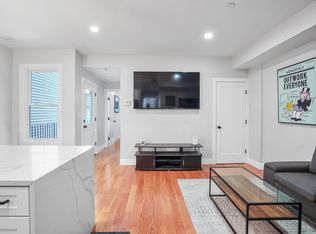 174 W 7th St #B, Boston, MA 02127