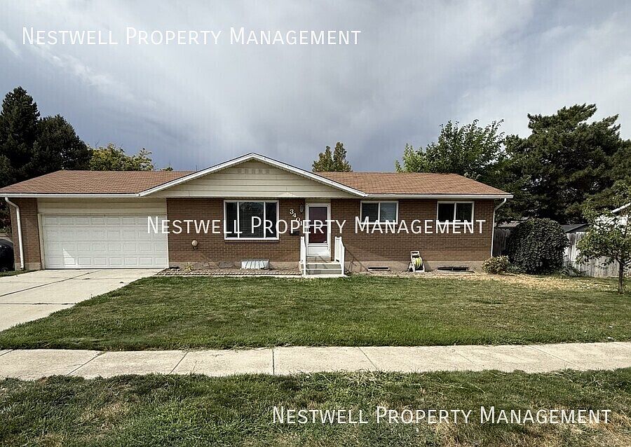 1st image of 3401 W Royalwood Dr