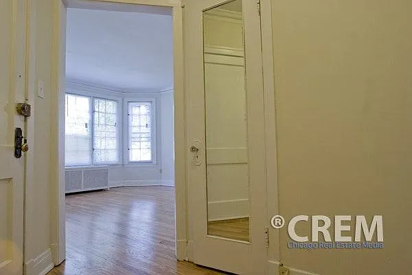 1374 W Greenleaf Ave #3S — Photo 13