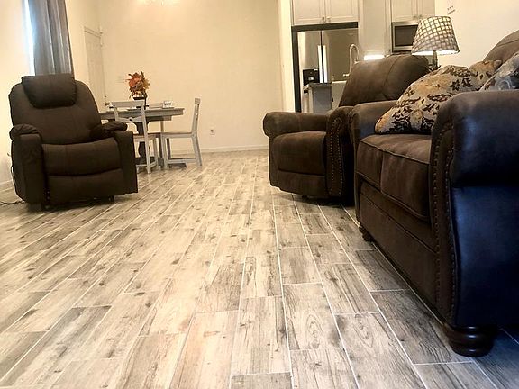 2nd image of 4506 Starling Dr