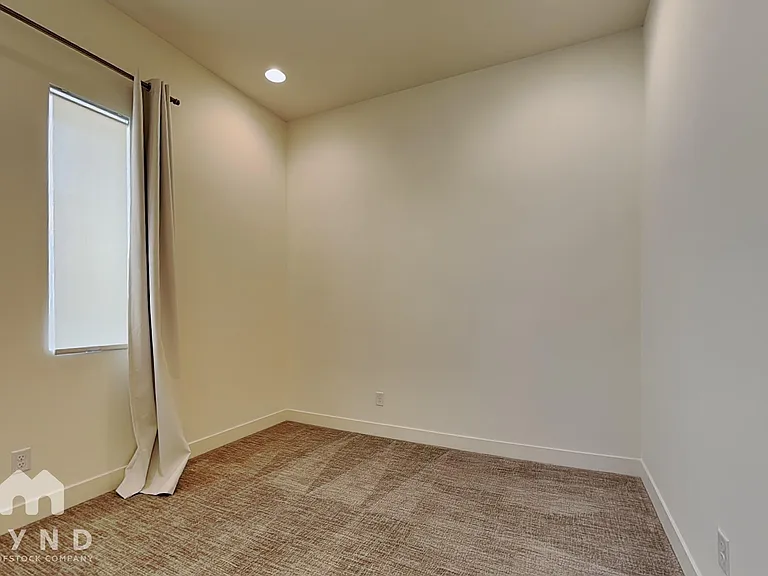 6807 E Orion Dr — Photo 12