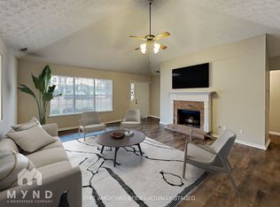12209 Cypress Ln, Fayetteville, GA