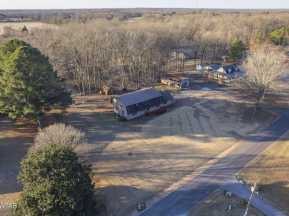 2nd image of 250 Collins Rd