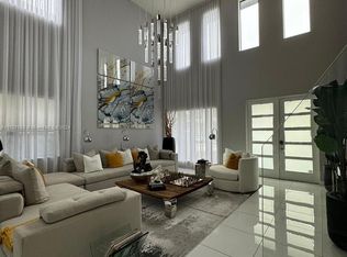8865 NW 160th Ter, Miami Lakes, FL 33018