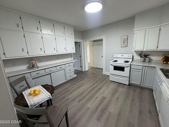 5th image of 1711 Missouri Avenue