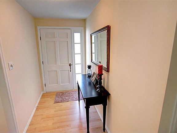 3rd image of 2239 Vemco Dr