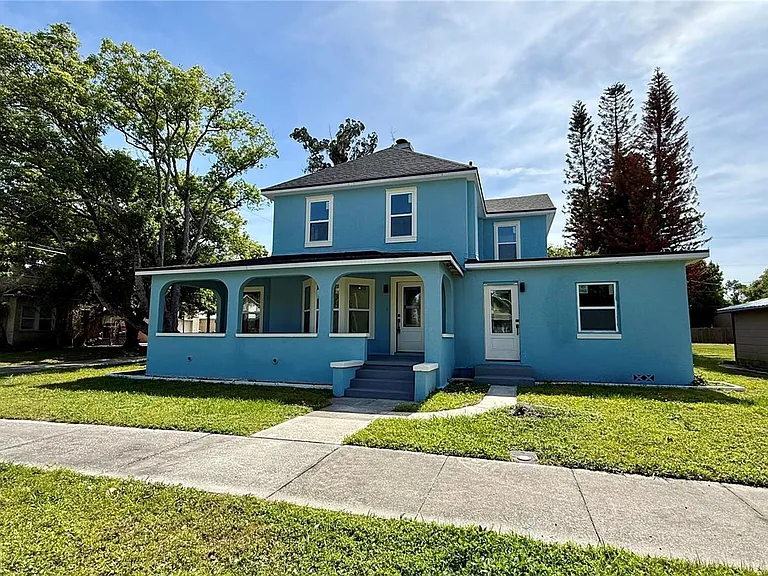 701 New York Ave — Photo 1