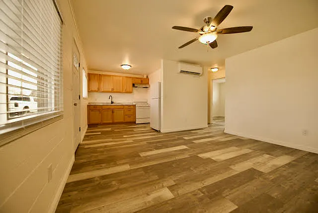 257 S Humboldt St #4 — Photo 4