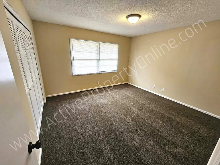 130 Calloway Dr #B — Photo 8
