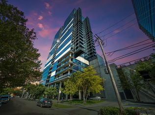860 W Blackhawk St Unit 2401, Chicago, IL 60642