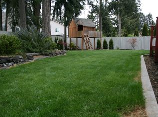 9212 Classic Dr NE, Lacey, WA 98516